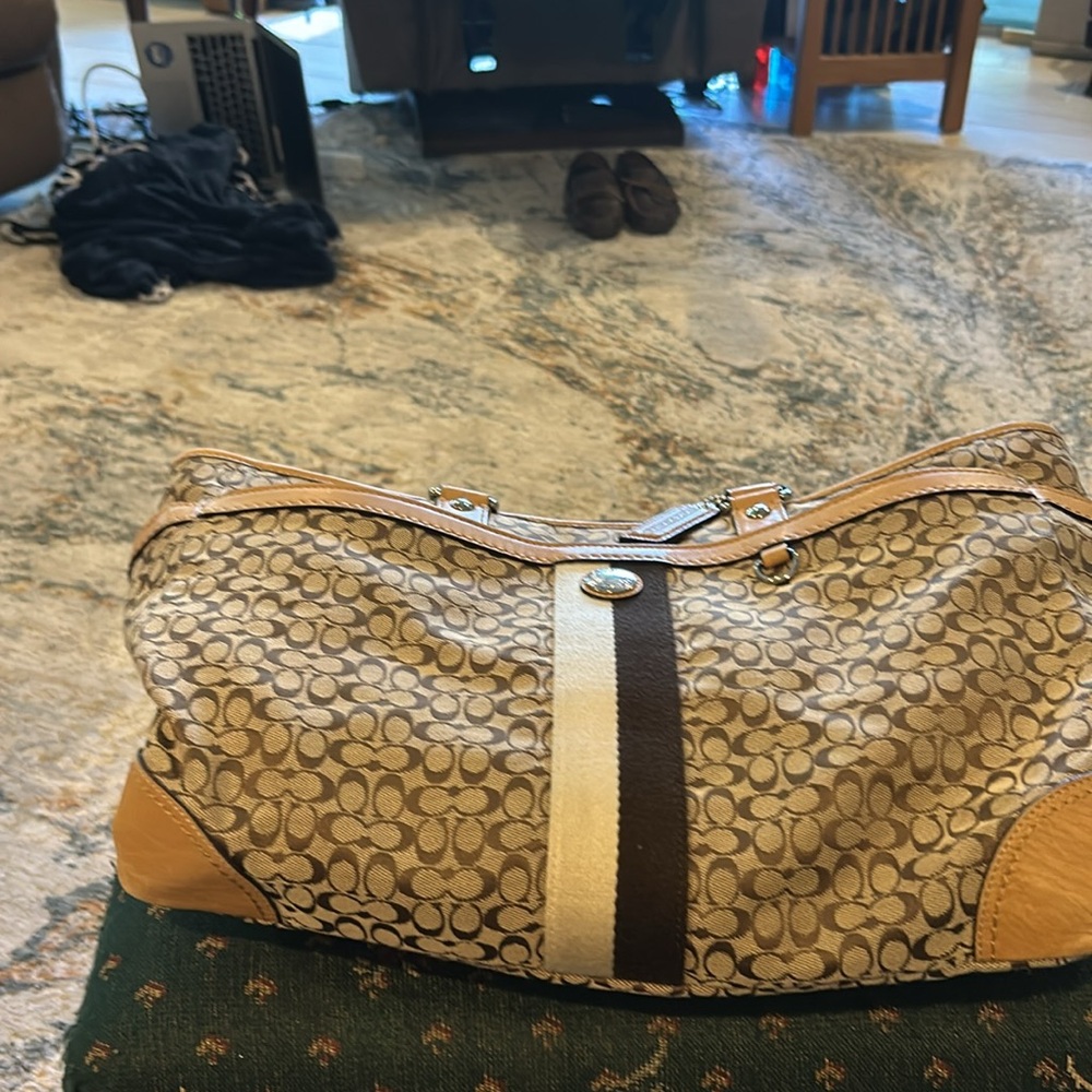 Coach signature Voyager tote 15 x 12 material and rawhide traditional coach - Picture 14 of 16